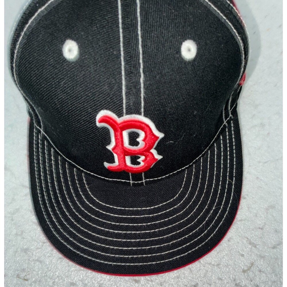 Boston Red Sox Hat New Era 59Fifty Fitted Cap Size 7 1/2 Black Red Baseball MLB